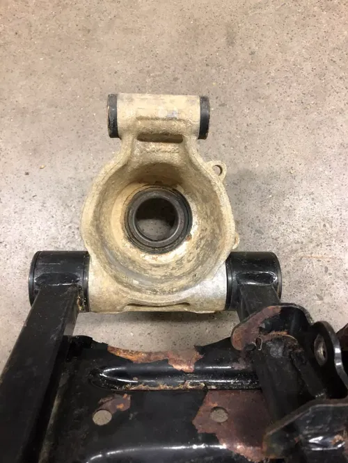 07 POLARIS ATV SPORTSMAN EFI 500 RIGHT LEFT LOWER A-ARMS SPINDLES KNUCKLES OEM