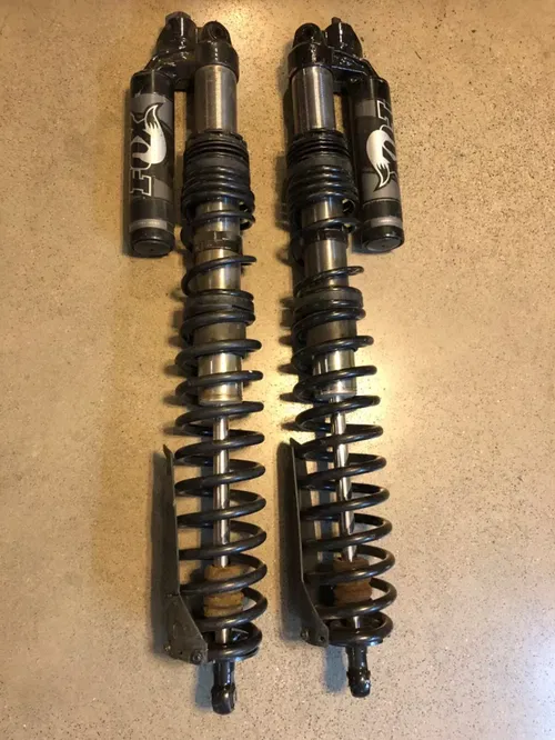 OEM 18+ CAN-AM MAVERICK X3 R TURBO REAR FOX SHOCKS SUSPENSION LEFT RIGHT SET 64"