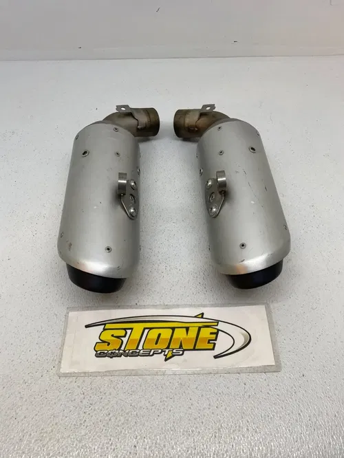 19-21 DUCATI HYPERMOTARD 950 RIGHT & LEFT EXHAUST PIPE MUFFLER SLIP ON SILENCER