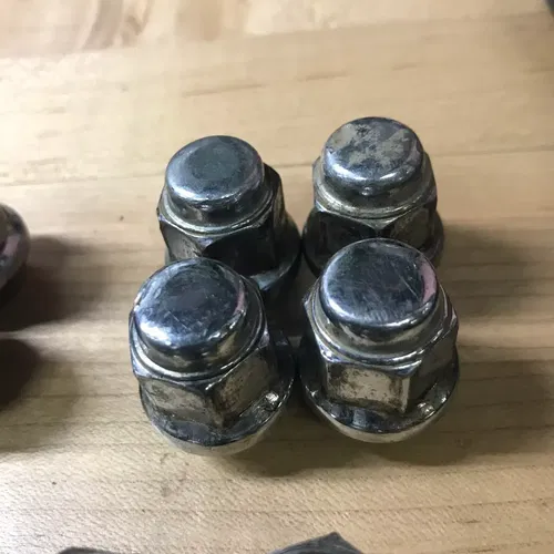 WHEEL LUGS SET OF 16 10-1.25 BEVELED Lug Nut 10X1.25 HONDA YAMAHA SUZUKI