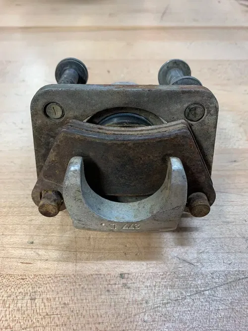 POLARIS RZR900 RZR 900 XP 900XP RZR900XP LEFT REAR BRAKE CALIPER MOUNT PADS OEM