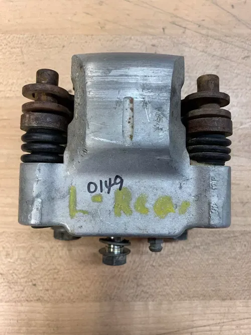 POLARIS RZR900 RZR 900 XP 900XP RZR900XP LEFT REAR BRAKE CALIPER MOUNT PADS OEM