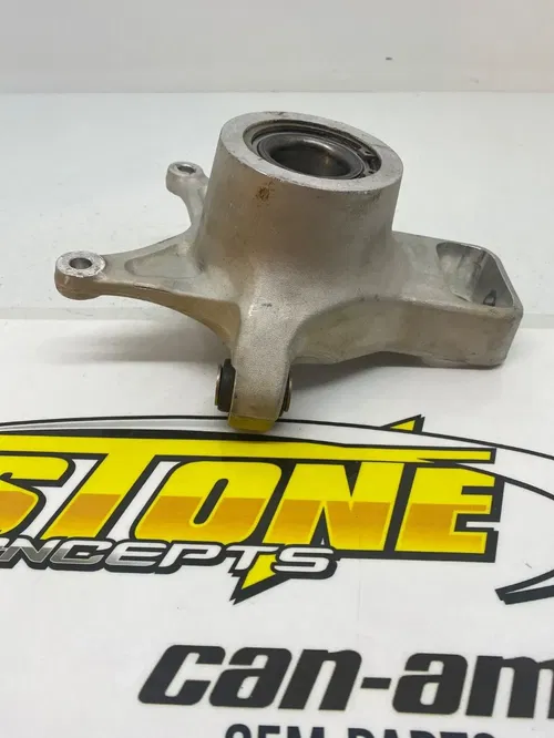 CAN AM LEFT L LH REAR DRIVER SIDE KNUCKLE 2022-2025 MAVERICK X3 OEM