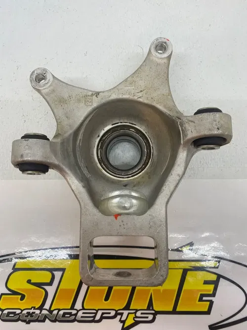 CAN AM LEFT L LH REAR DRIVER SIDE KNUCKLE 2022-2025 MAVERICK X3 OEM
