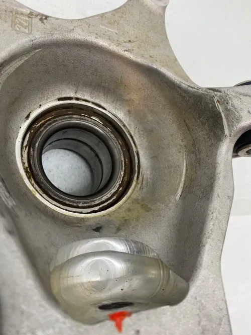 CAN AM LEFT L LH REAR DRIVER SIDE KNUCKLE 2022-2025 MAVERICK X3 OEM