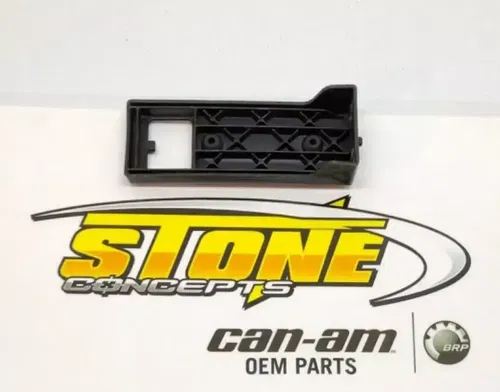OEM 17-24 CAN-AM MAVERICK X3 TURBO MAX R BATTERY FIXATION PLATE SIDE 710004788