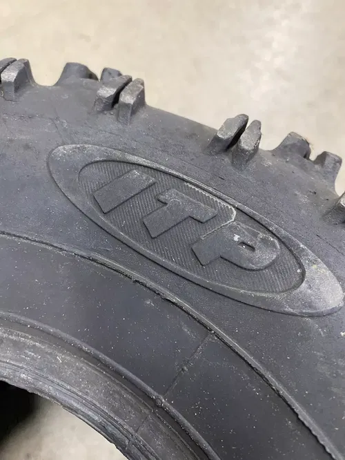 USED ITP HOLESHOT MXR6 REAR TIRE 18X10X8 TRX YFZ LTR RAPTOR BLASTER 250R