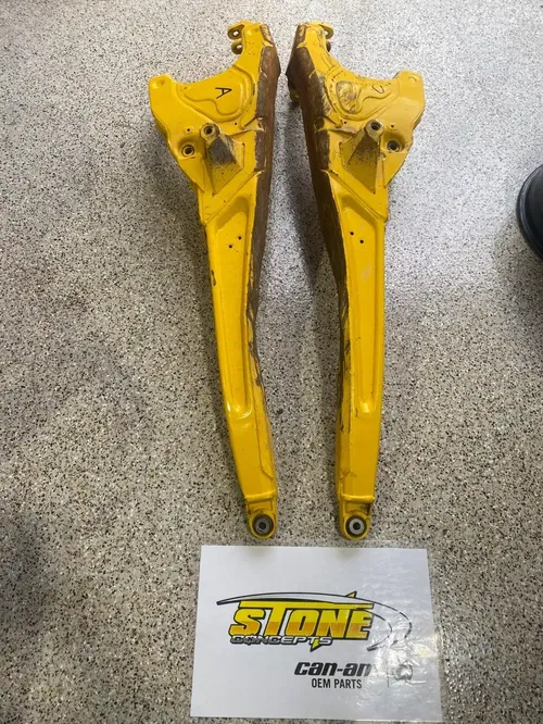Can-Am 77" Maverick R Base 24 25 Trailing Arm Set Left Right Gusset Reinforced