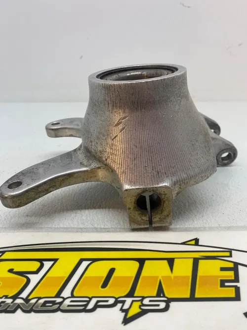 CAN AM MAVERICK X3 ZRP RACING FRONT KNUCKLE BEARING CARRIER LEFT L LH DRIVERS B