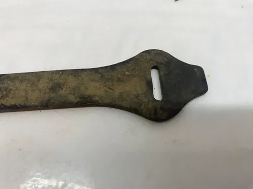 1986-89 HONDA TRX250R TRX 250R RUBBER FRONT FENDER STRAP OEM OVER TANK