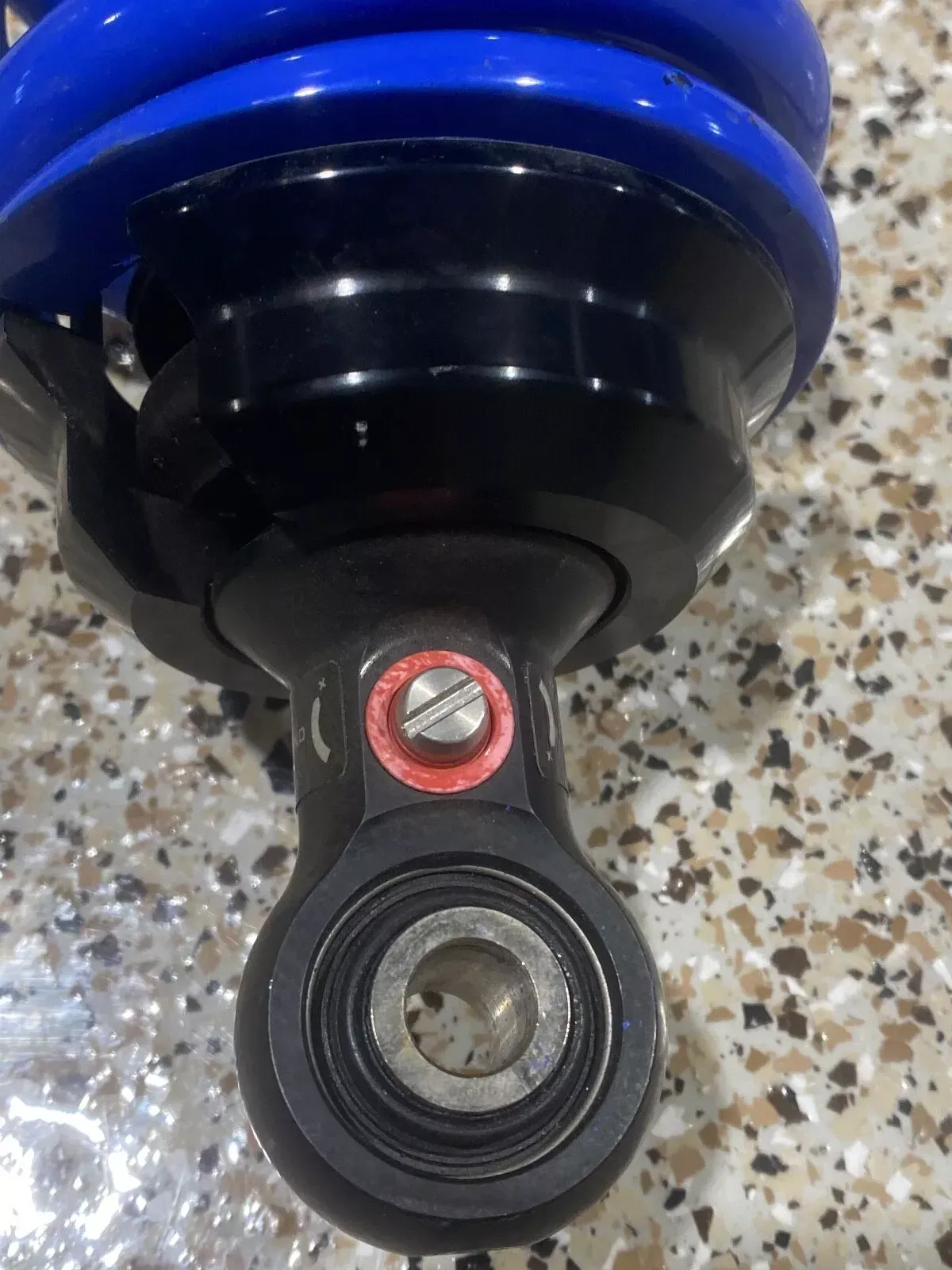 Can-Am Maverick X3 Turbo RR XRC 23 Shock Front LEFT IBS