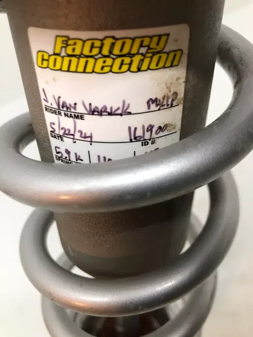 OEM 2022 Yamaha YZ450F Front Forks Rear Shock Factory Connection YZ 450F 22