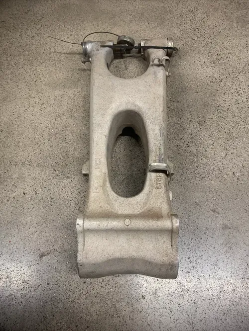 YAMAHA YFZ450 YFZ 450 SWINGARM SWING ARM 04-05 2004 2005