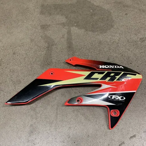 LEFT RIGHT RADIATOR SIDE PANEL 2004-2009 HONDA CRF 250 250R R CRF250R 05 06 07