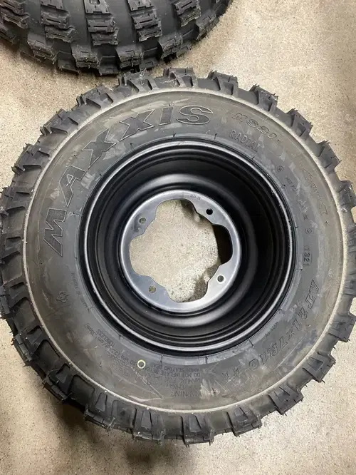 FRONT OEM WHEELS & MAXXIS TIRES 10X5 YFZ450R BANSHEE BLASTER RAPTOR 21X7X10 SE W