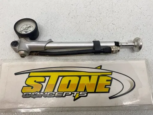Fox Racing Shox  Gauge Air Pump 150 psi  1000 KPA