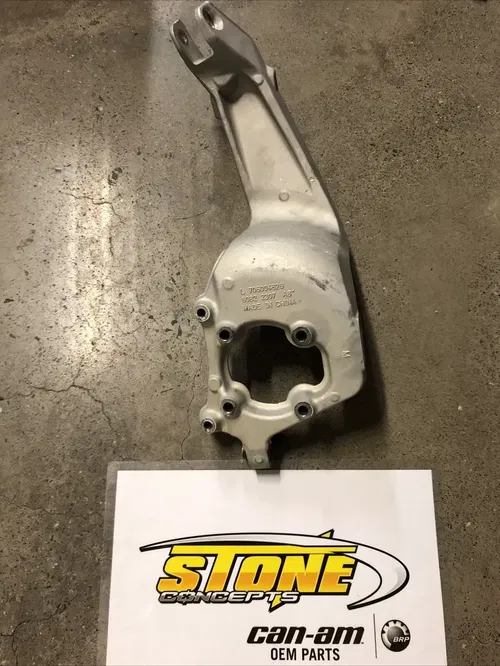 2024 2025 CAN AM MAVERICK R DRIVERS LEFT SIDE REAR KNUCKLE SUSPENSION ARM