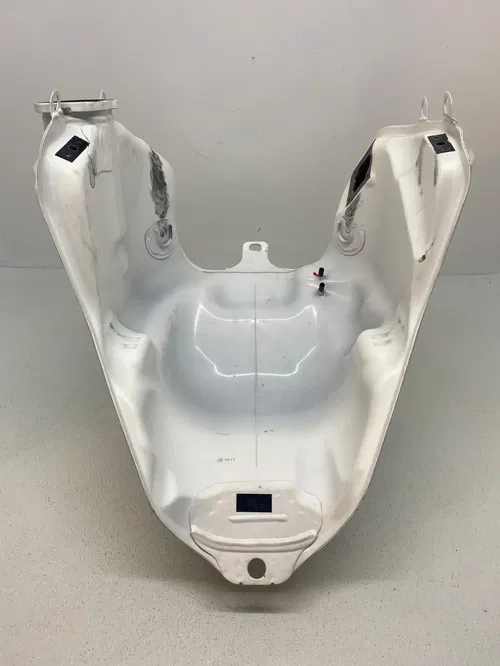 DUCATI DESERT X FUEL TANK 2024 24 2023 23 58613091FA WHITE B