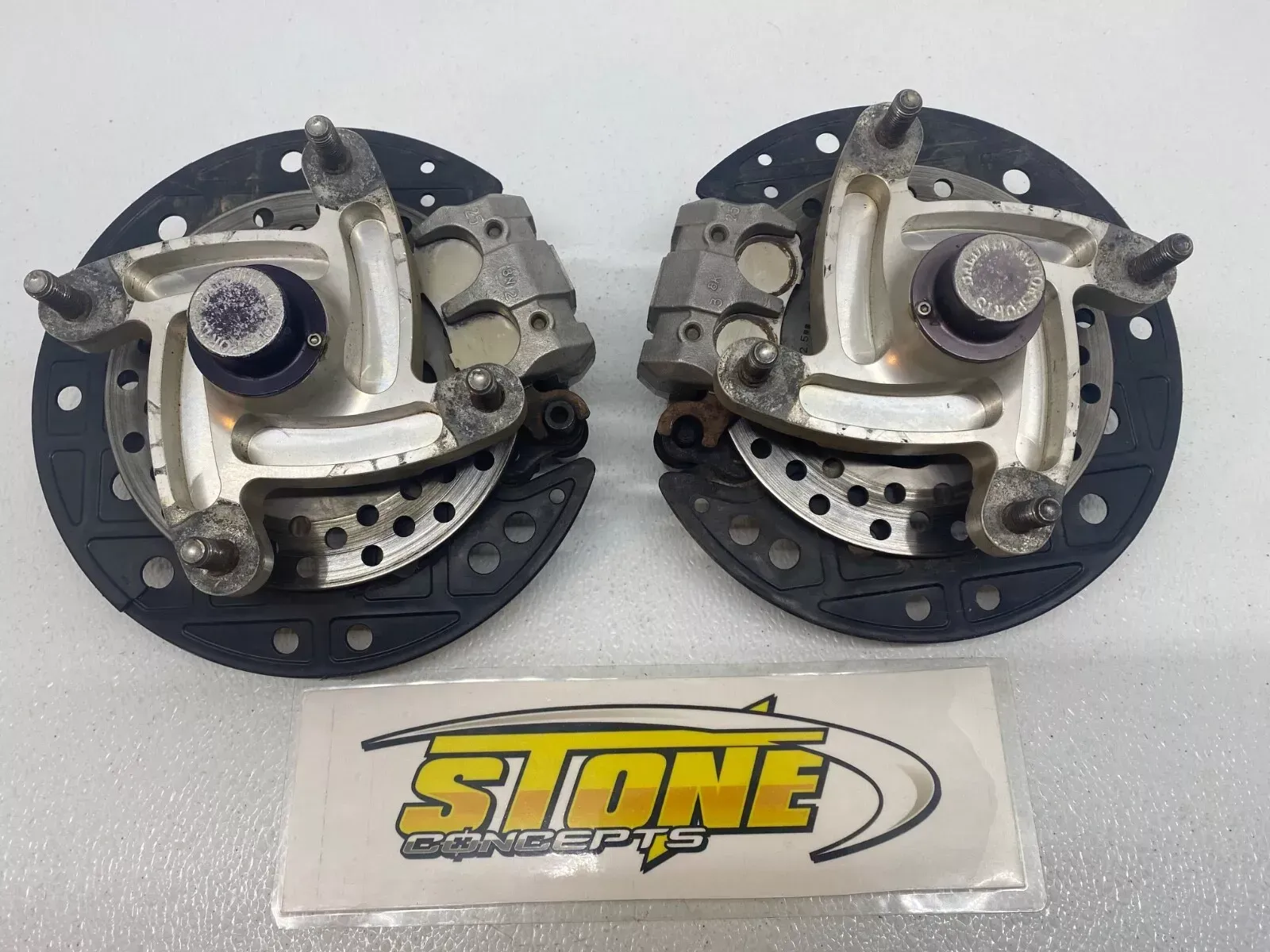リンネト SUZUKI LTR450 LTR 450 FRONT END SPINDLES BALDWIN HUBS BRAKE