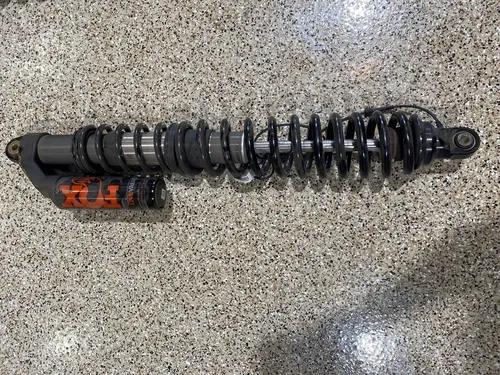 Can Am Maverick R MAX FOX SHOCK IBS LIVE VALVE FRONT SHOCK SET LEFT RIGHT 2025