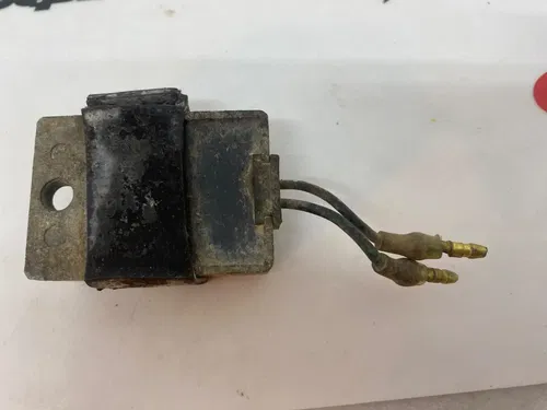 1988 88 HONDA TRX250R TRX 250R 250 R FOURTRAX REGULATOR RECTIFIER