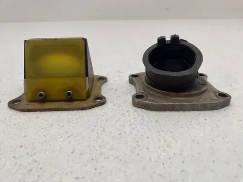 2005 1996-2004 HONDA CR85R REED BLOCK WITH INTAKE BOOT ASSEMBLY REED VALVE