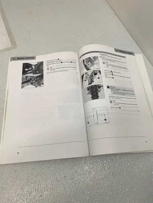 Husqvarna 2018 Owners Manual Book TE 250 300 OEM NOTEBOOK DOCUMENT FOLDER PEN
