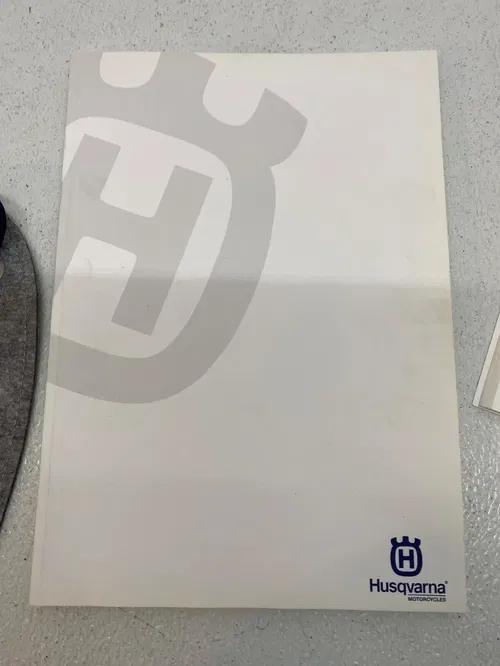 Husqvarna 2018 Owners Manual Book TE 250 300 OEM NOTEBOOK DOCUMENT FOLDER PEN