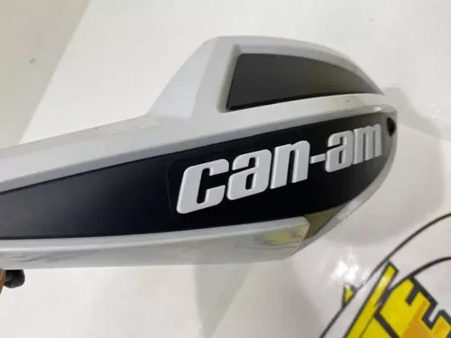 Can-Am ATV White Hand Guard Wind Deflector Kit w/ Mount Outlander Renegade XXC