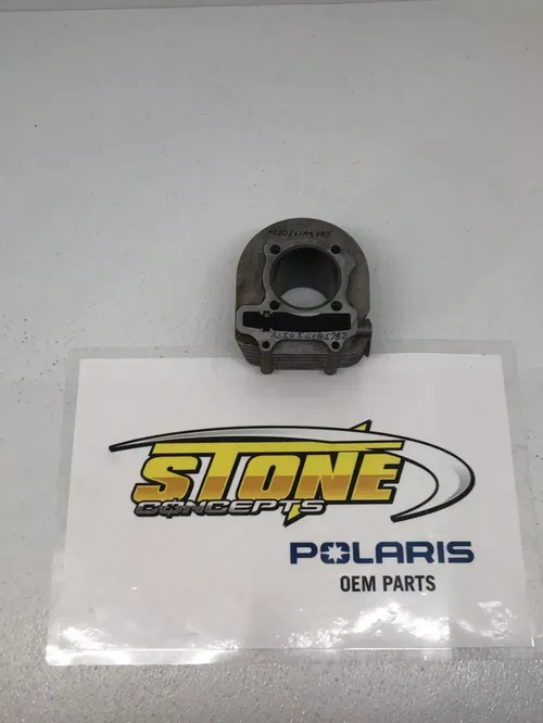 Polaris RZR 170 RZR170 UTV Side By Side OEM Cylinder HEAD 0454832