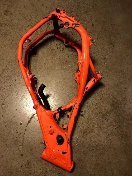 OEM KTM 2017 KTM 450 SX-F SXF FACTORY EDITION MAIN FRAME CHASSIS CERT OF ORIGIN