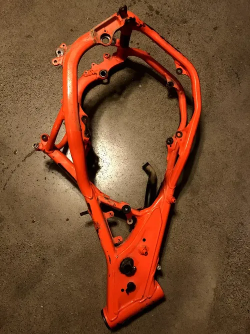 OEM KTM 2017 KTM 450 SX-F SXF FACTORY EDITION MAIN FRAME CHASSIS CERT OF ORIGIN