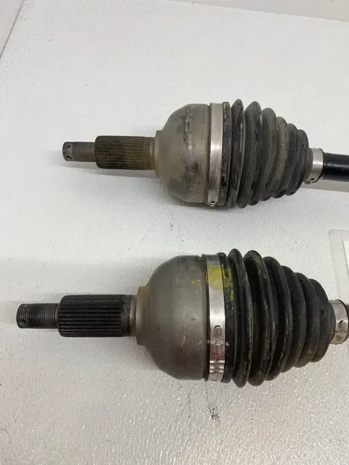 SET RACE Can-Am Maverick R 77" Performance CV Axle Rear LEFT & RIGHT 705503778