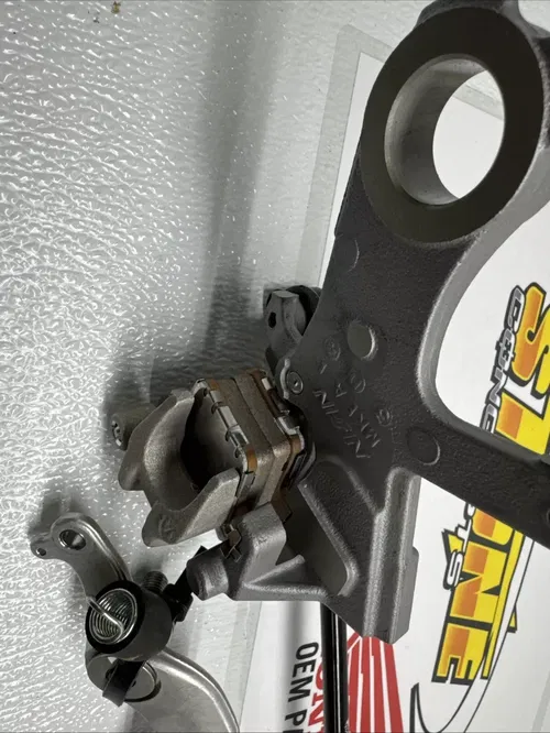 New Honda CRF450R Rear Brake Caliper Master Cylinder CRF250R 21-24 RX 250/450