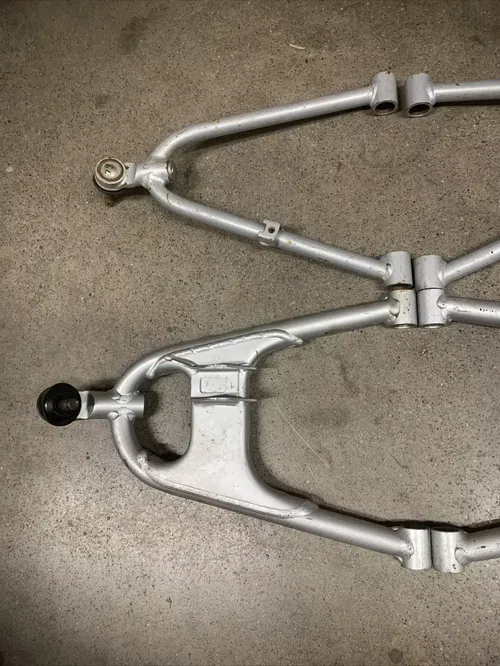OEM HONDA 2004 2005 TRX450R A-ARMS UPPER LOWER LEFT RIGHT TRX 450R BARE READ