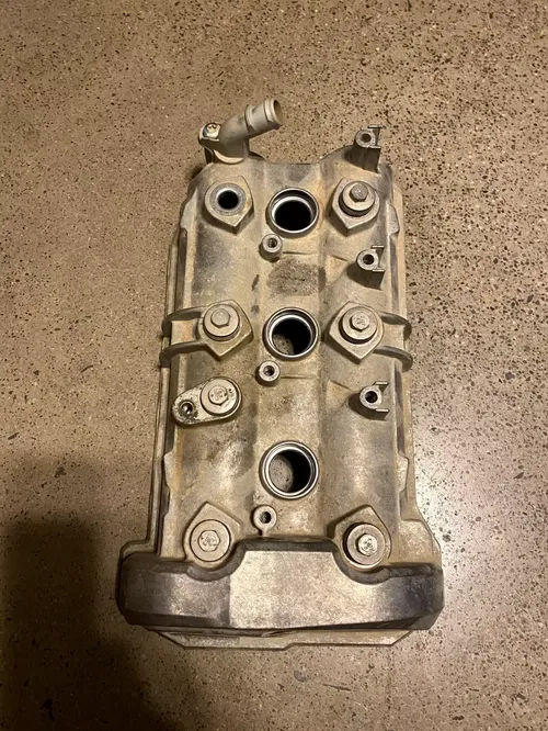 18 Can Am Maverick X3 Turbo XDS 900 Engine Motor Cylinder Head Valve Cover Panel