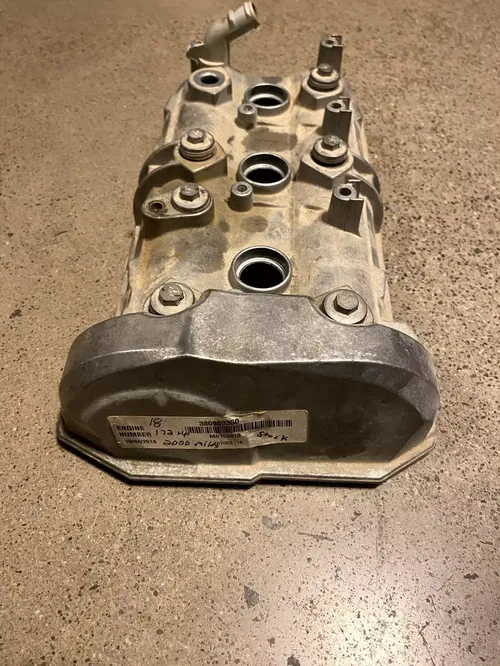 18 Can Am Maverick X3 Turbo XDS 900 Engine Motor Cylinder Head Valve Cover Panel