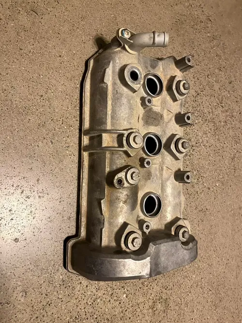 18 Can Am Maverick X3 Turbo XDS 900 Engine Motor Cylinder Head Valve Cover Panel