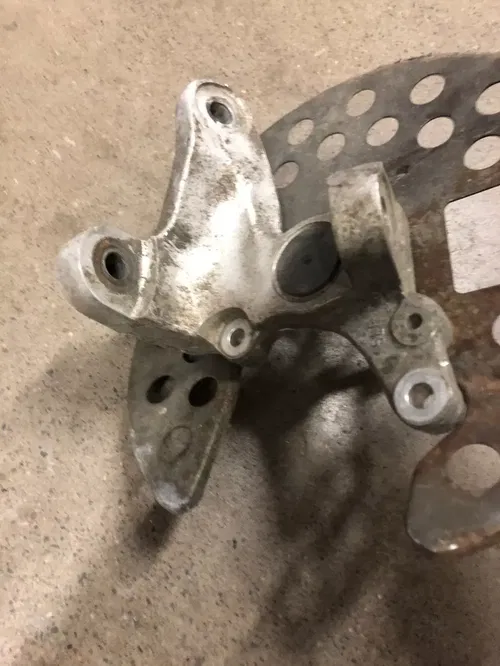 YAMAHA RAPTOR 660 660R RH RIGHT SIDE SPINDLE KNUCKLE OEM YFM660 01-05 2001-2005