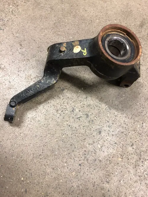 07 2007 OEM CAN-AM OUTLANDER 650 4X4 FRONT RIGHT SPINDLE KNUCKLE RH R
