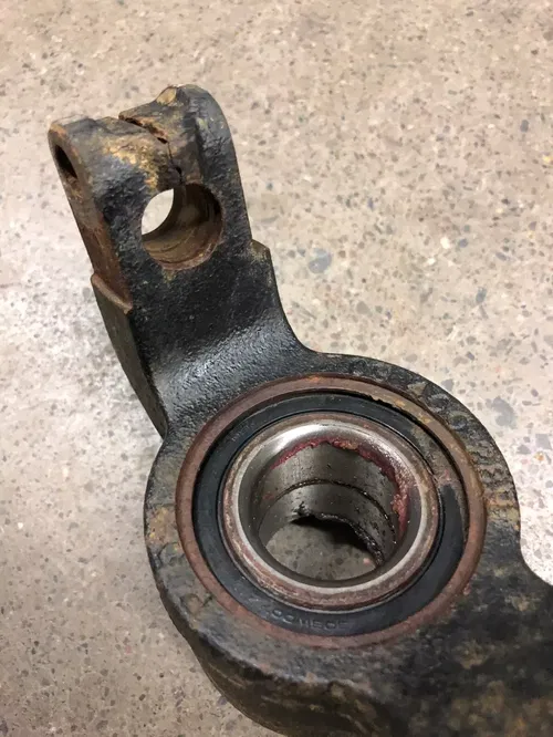 07 2007 OEM CAN-AM OUTLANDER 650 4X4 FRONT RIGHT SPINDLE KNUCKLE RH R