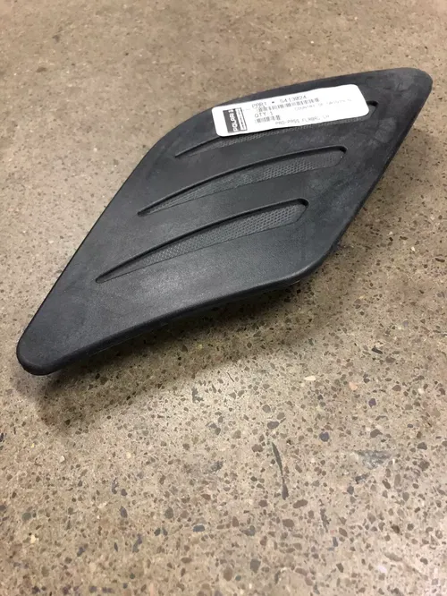 OEM POLARIS LEFT FLOORBOARD PAD INSERT RUBBER VICTORY CROSS ROADS COUNTRY VISION