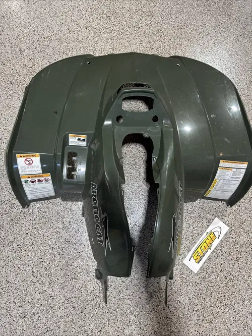 NOS ARCTIC CAT 366 2009 FRONT FENDER Plastics Hunter GREEN Hamburg Pa.19526