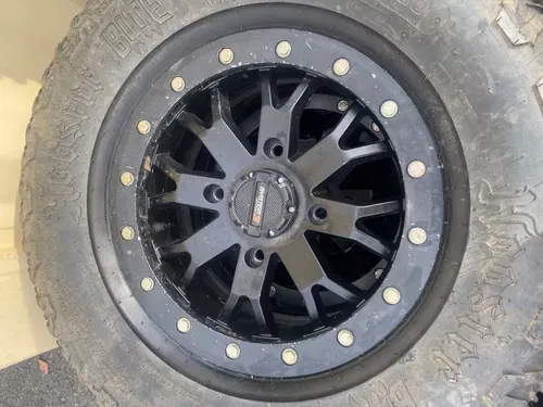 A - CAN AM X3 MAVERICK 1000 15" SYSTEM 3 BEADLOCK WHEELS 4/137 30" HOOSIER TIRES