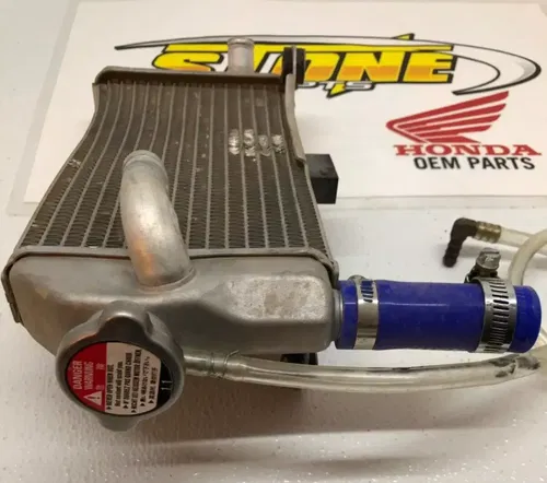 21 22 23 24 HONDA CRF450R CRF 450R RADIATOR RIGHT FILL SIDE 450RX 19100-MKE-AF0