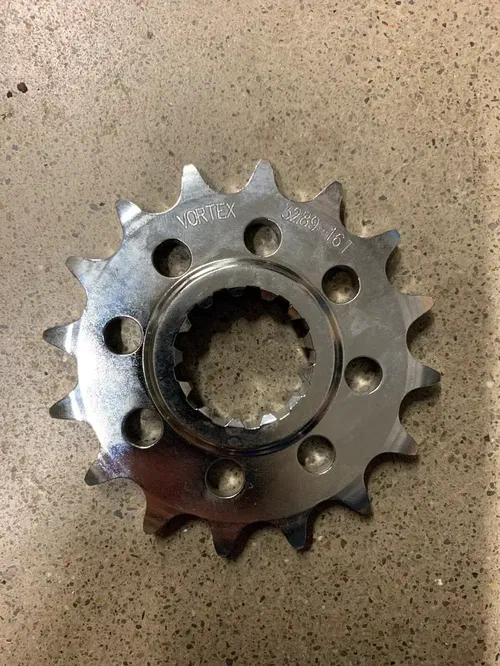VORTEX 3289-16T STEEL FRONT SPROCKET POLISHED 16 TOOTH 16T 3289 YAMAHA R1