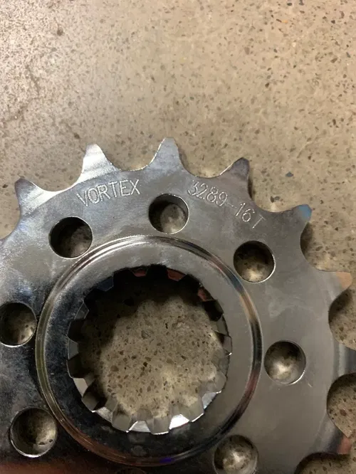 VORTEX 3289-16T STEEL FRONT SPROCKET POLISHED 16 TOOTH 16T 3289 YAMAHA R1