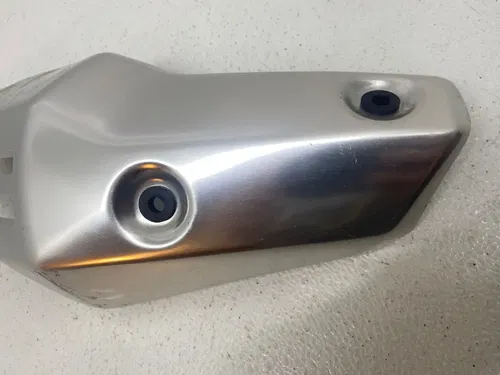 Suzuki GSXR1000 GSXR 1000 EXHAUST MUFFLER HEADER HEAT SHIELD METAL GUARD