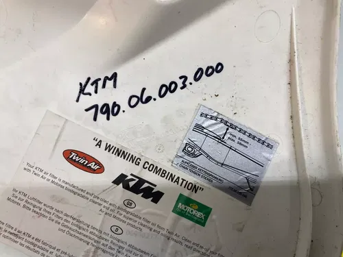 KTM OEM WHITE FRONT REAR NUMBER PLATE PLASTIC 125 150 250 300 350 450 SX SXF XCF