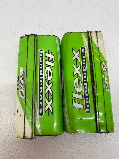 SET OF 2 USED FLEXX HANDLEBARS HANDLE BAR PAD GREEN KAWASAKI KFX KX